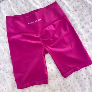 NWOT Alphalate Amplify Short 6.5” - Magenta - Medium
